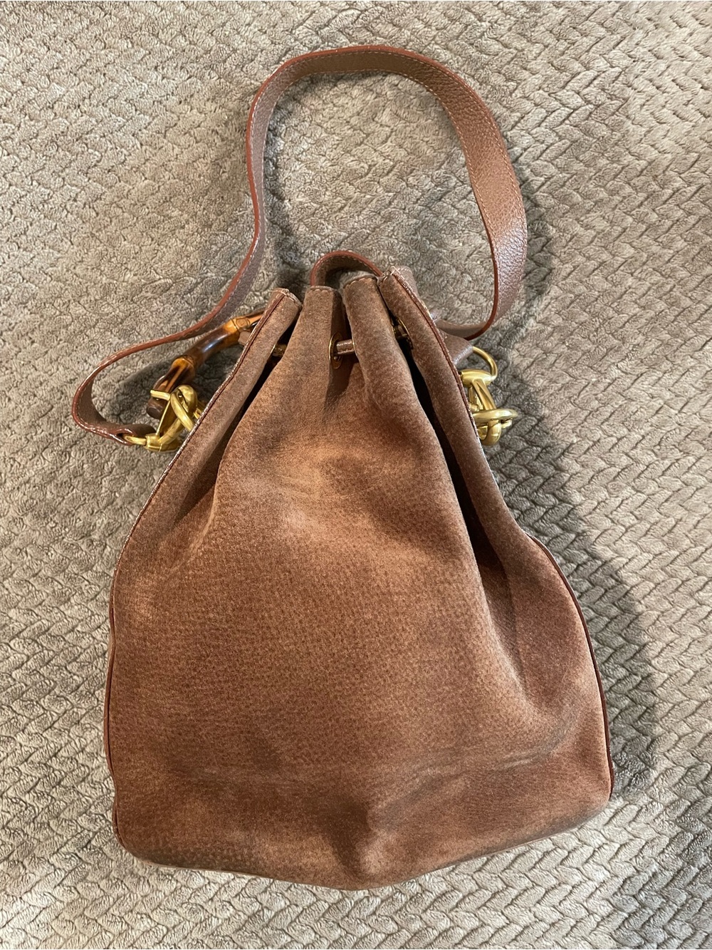 Gucci Suede bamboo handle Drawstring Bucket Bag - Picture 2 of 16